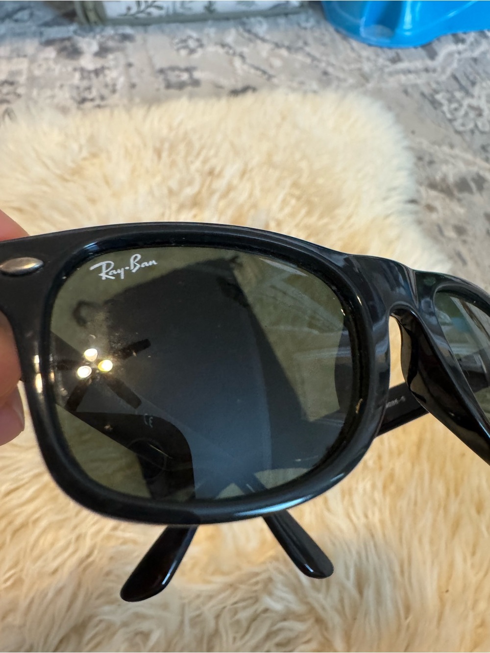 Ray-Ban jr Kids Black Frame Sunglasses with Dark Lenses - Picture 2 of 5